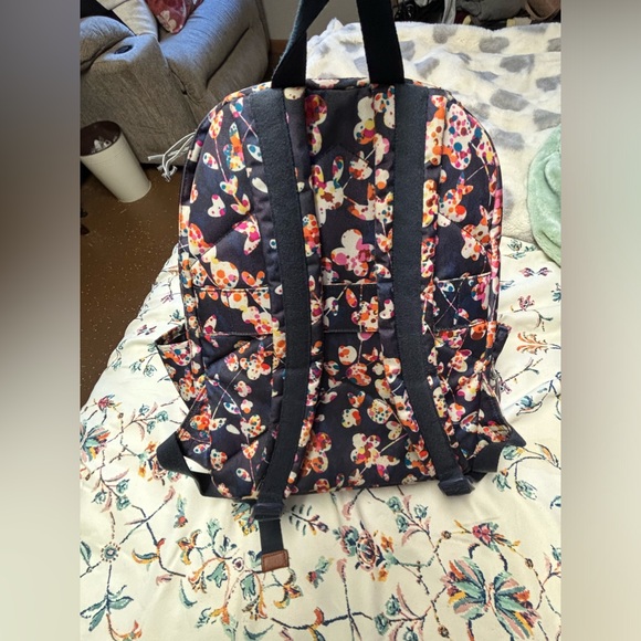 vera bradley backpack - Picture 2 of 10